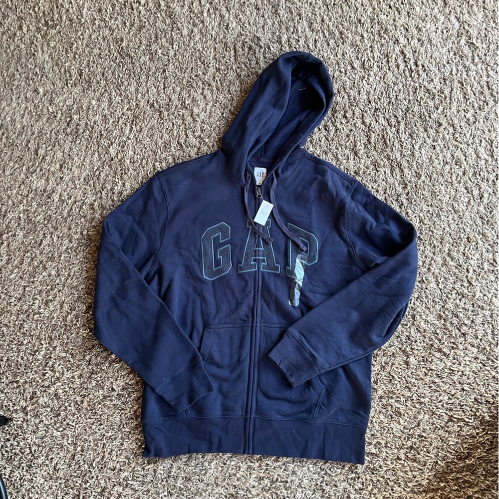 NWT GAP Men’s Zip Up Hoodie